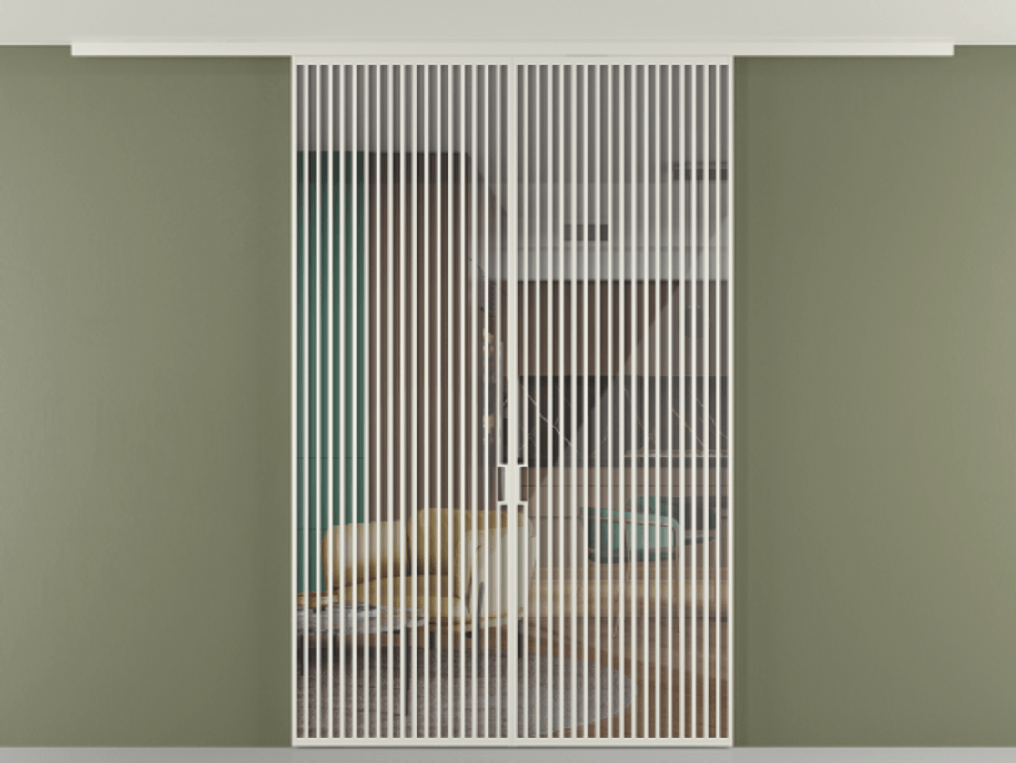 Перегородка Формато вдоль стены на потолок 2 створки АЛПР 040.06 Алюминий Белый Рефлективное прозрачное стекло "Стопсол", калёное Цена 2968440 AMD | Volhovec