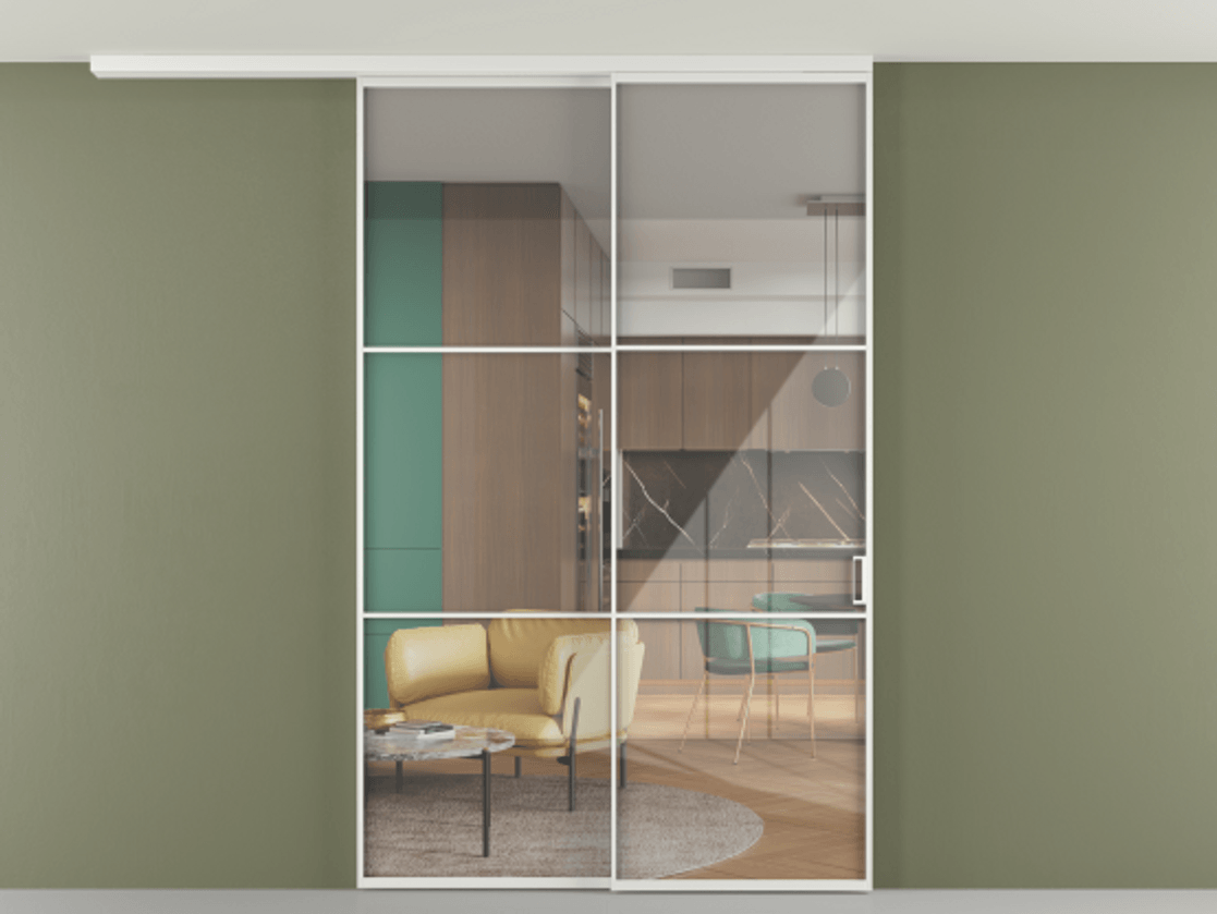 Перегородка Формато вдоль стены на потолок 2 створки с синхронным механизмом АЛПР 040.03 Алюминий белоснежный Рефлективное прозрачное стекло "Стопсол", калёное Цена 1960990 AMD | Volhovec