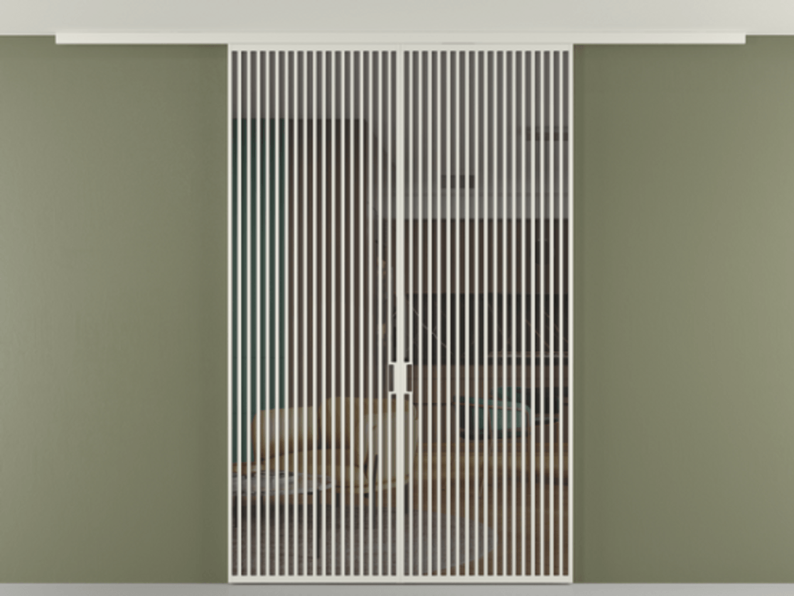 Перегородка Формато вдоль стены на потолок 2 створки АЛПР 040.06 Алюминий Белый Прозрачное серое стекло, триплекс Цена 2860540 AMD | Volhovec