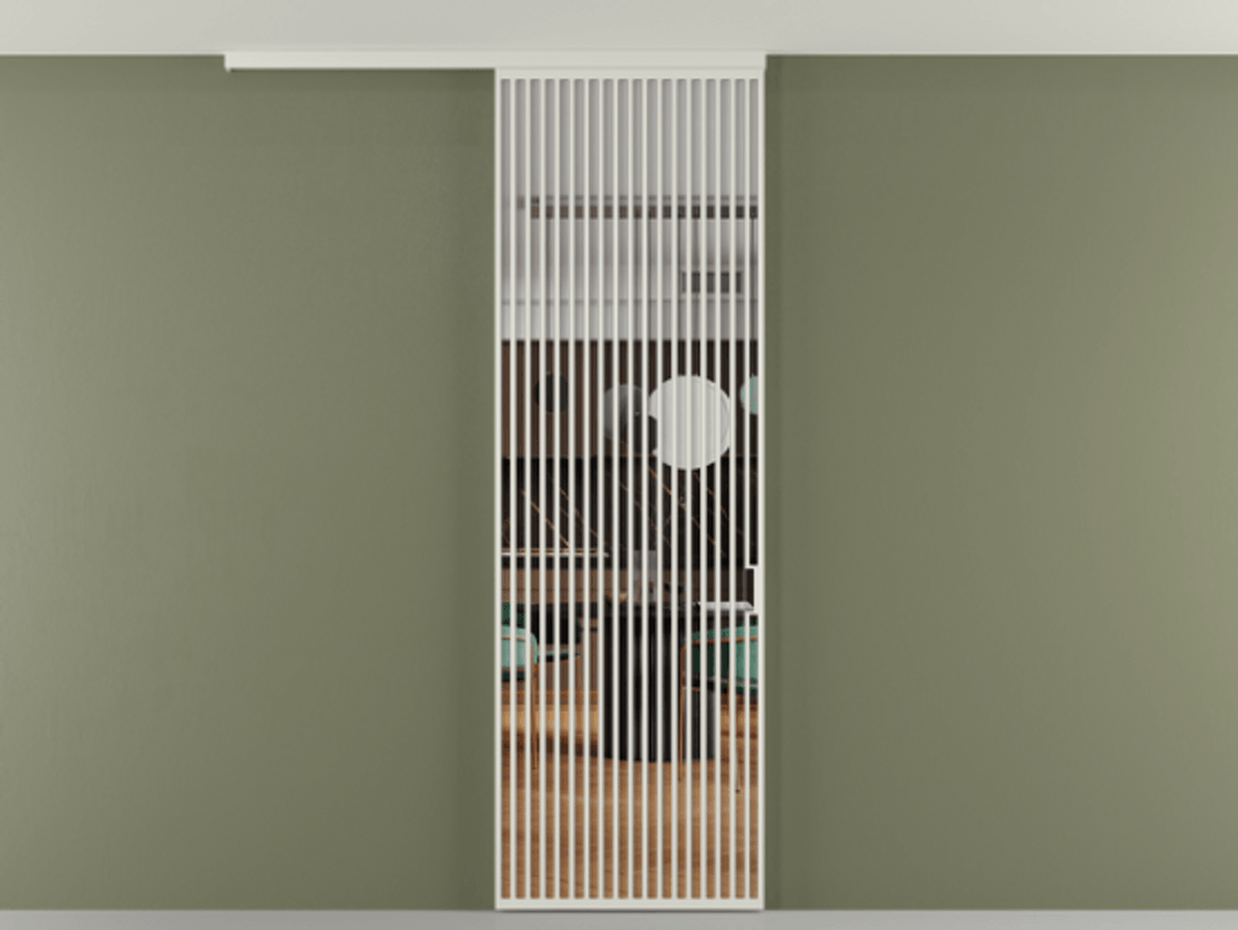 Перегородка Formato вдоль стены на потолок одностворчатая АЛПР 040.06 Алюминий Белый Прозрачное стекло "Crystal Vision", калёное, 6 мм Цена 211140 ₽ | Volhovec