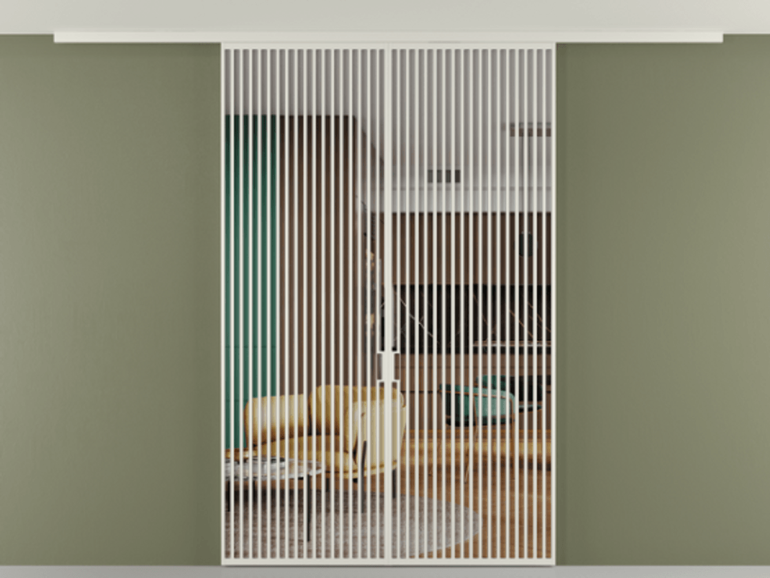 Перегородка Formato вдоль стены на потолок двустворчатая АЛПР 040.06 Алюминий Белый Прозрачное стекло "Crystal Vision", калёное, 6 мм Цена 415880 ₽ | Volhovec