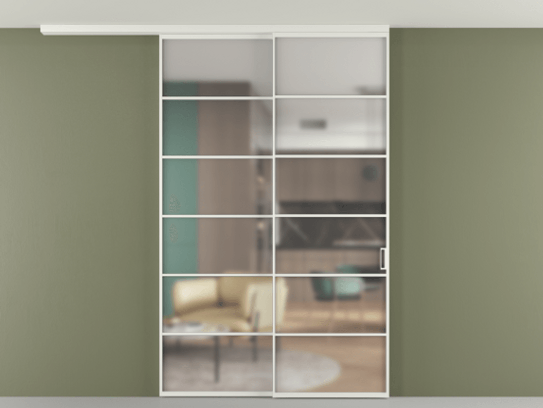 Перегородка Формато вдоль стены на потолок 2 створки с синхронным механизмом АЛПР 040.04 Алюминий светло-серый Сатинированное стекло "Мателюкс Кристал Вижн", калёное, матовое, каленое 6 мм Цена 2321150 AMD | Volhovec