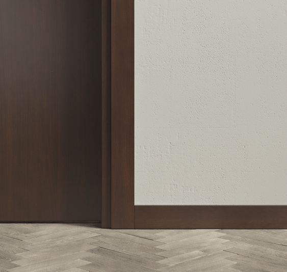 Плинтус Плинтус Плоский 75 мм. Цвет Бук тёмный с патиной. Коллекция Плинтус Плоский 75 мм. Картинка.