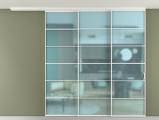 Перегородка Формато вдоль стены на потолок 3 створки с синхронным механизмом